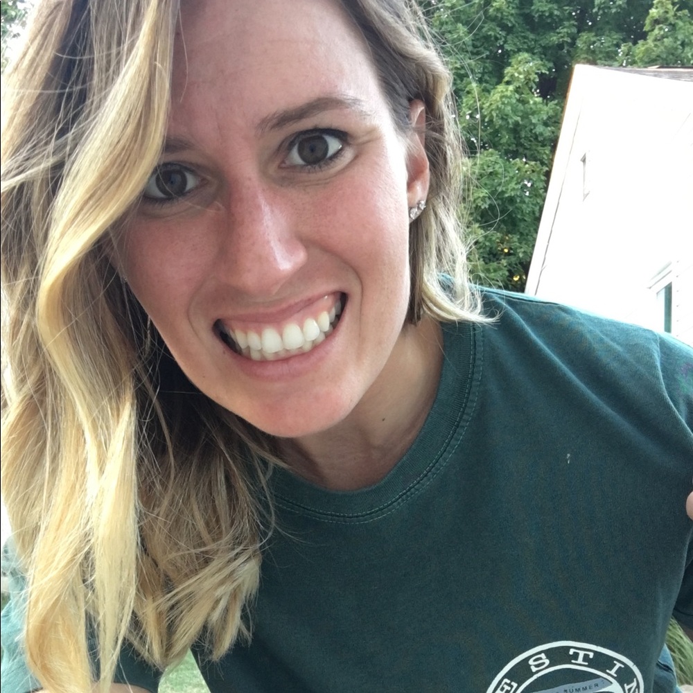 Meet your Posher, Justine